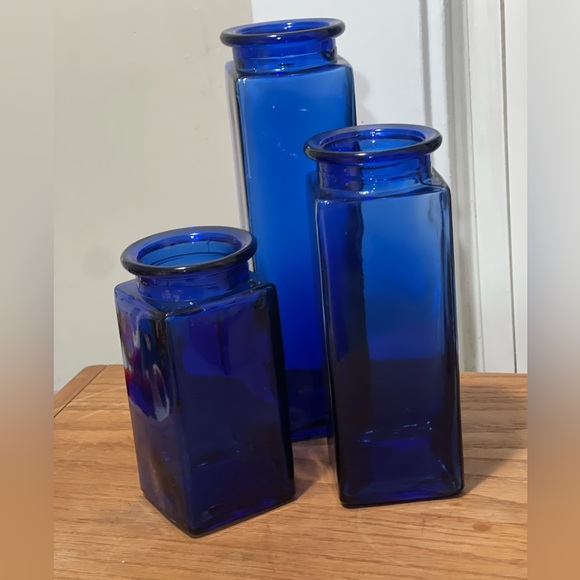 Colbalt blue Corrigated recycled glass vases, made in Spain. (3) - Picture 1 of 4